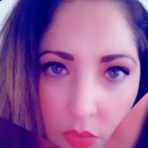 Meet your Posher, Tania